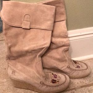 Tan embroidered wedge boots